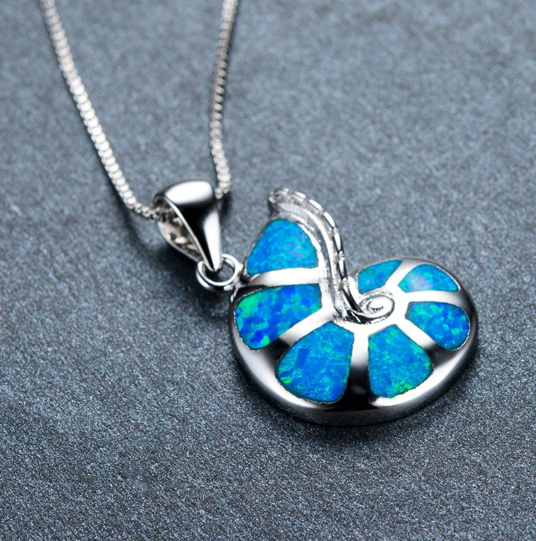 European and American fashion jewelry Opel necklace pendant short clavicle chain jewelry