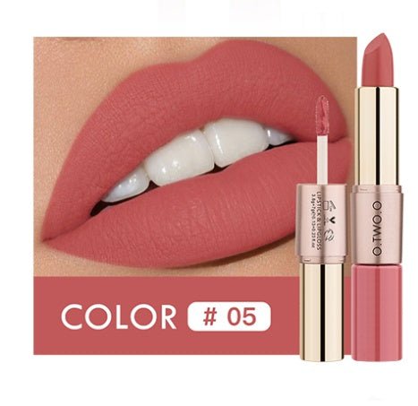 Long-Lasting Colour-Lock Lip Gloss – Natural & Glossy Finish